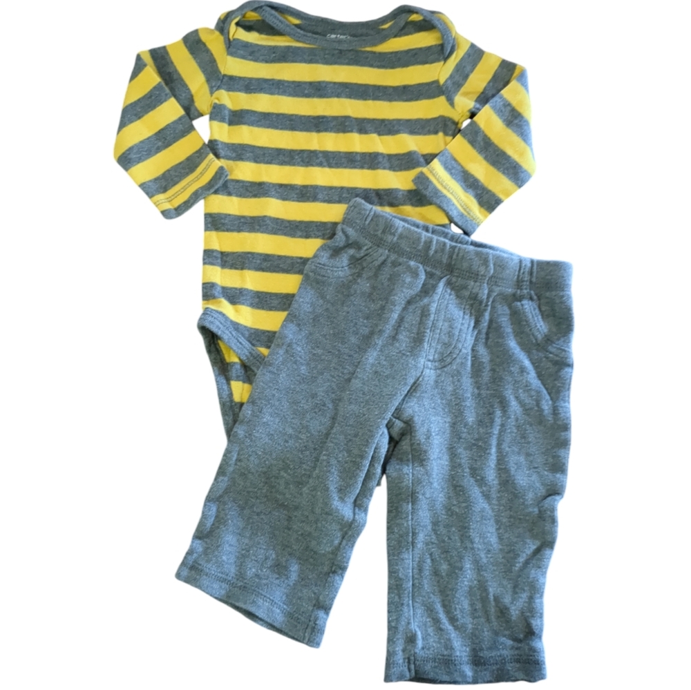 🍁2/$7🍁 CARTER'S Yellow and Grey Striped Long Sleeve Outfit